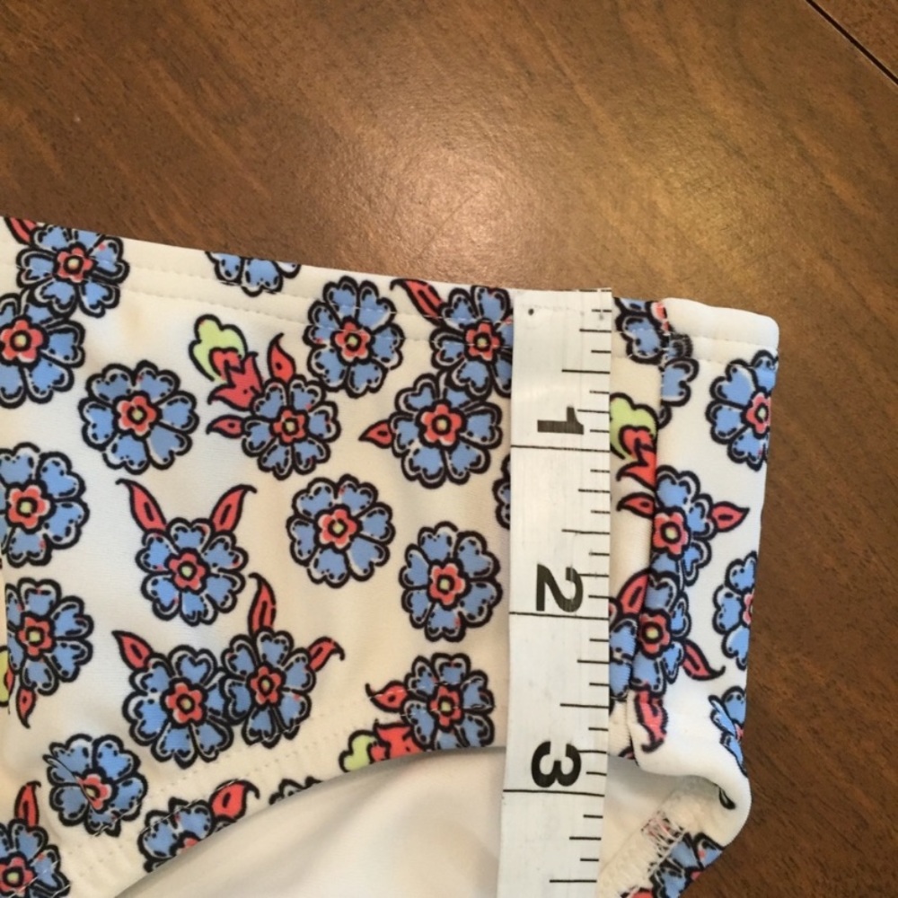 NWOT Venus Mid Rise Bikini Swim Bottoms White with Blue Flowers - Picture 7 of 7
